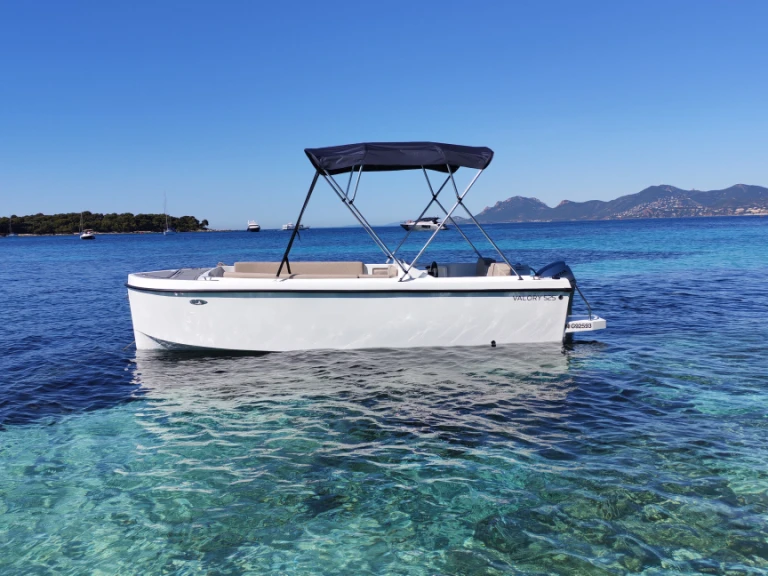 Noleggio Barca a motore a Port de Cannes Marina – Valory 525