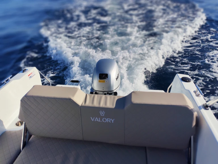 Noleggio Barca a motore Valory con patente nautica