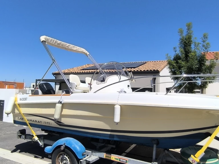 Noleggiare una Jeanneau Cap Camarat 545 Style a Vias