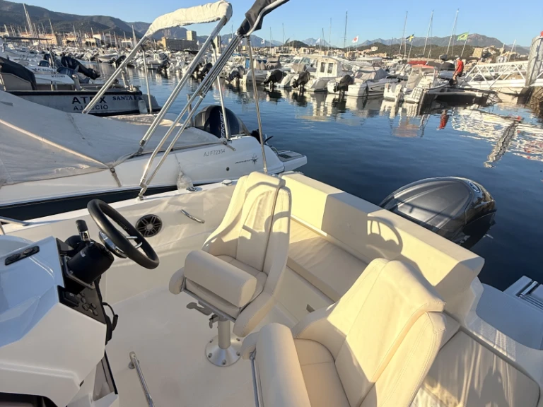 Noleggio a Ajaccio – Pacific Craft Pacific Craft 625 Open Trendy su SamBoat