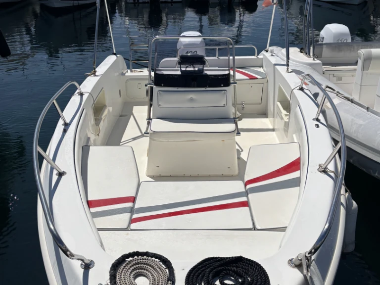 Noleggio Barca a motore con o senza skipper Selva a Les Issambres