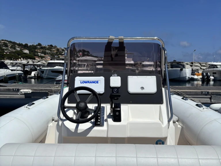 Noleggio a Les Issambres – Marlin Boat 790 Pro Dynamic su SamBoat