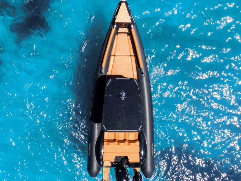 Noleggio Barca a motore INDIGO con patente nautica