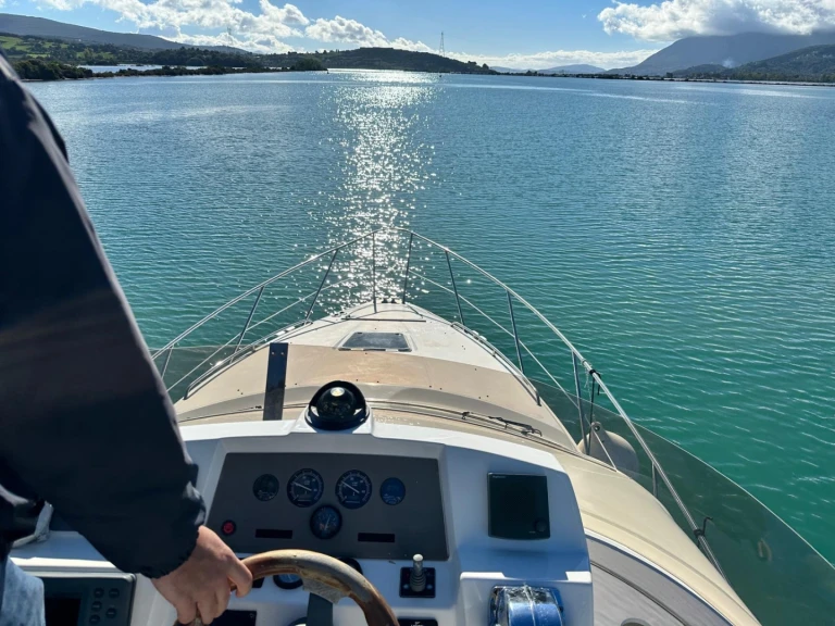 Noleggio Yacht di lusso con o senza skipper Sealine a Pefkochóri