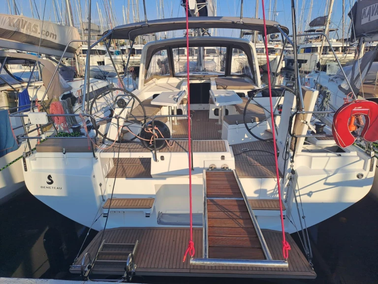 Bénéteau Oceanis 52 - 6 cab. da affittare a  Álimos