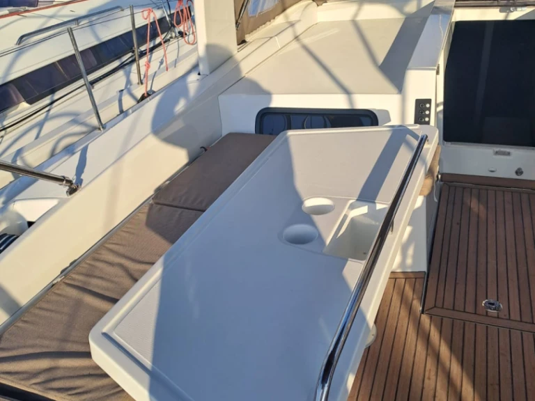 Noleggio Barca a vela a Álimos – Bénéteau Oceanis 52 - 6 cab.