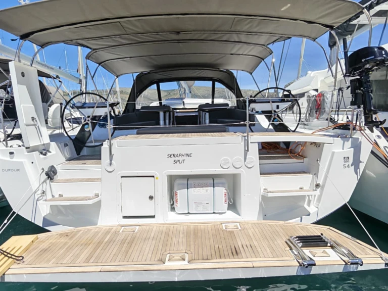 Noleggio Barca a vela a Seget Donji – Dufour Dufour 54 - 6 cab.