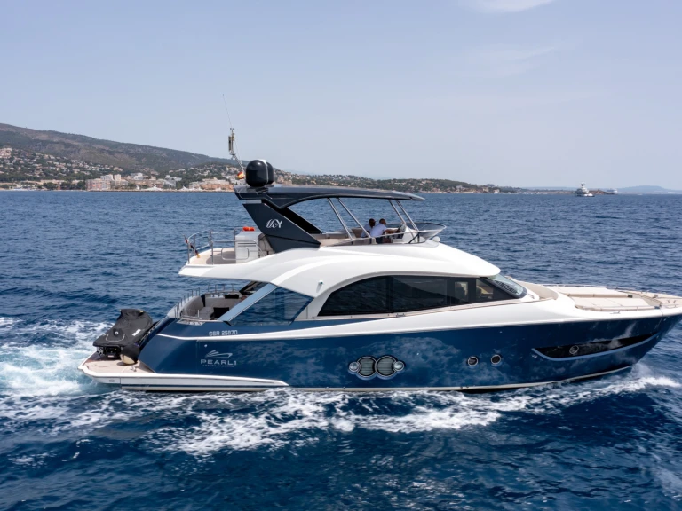 Yacht di lusso a noleggio a Capri al miglior prezzo