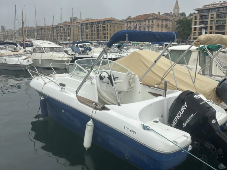 Noleggio Barca a motore a Marsiglia – Jeanneau CAP CAMARAT 6,5 CC Style