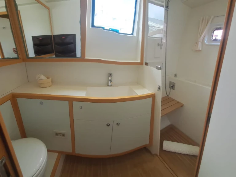 Noleggio Catamarano con o senza skipper Lagoon a Capo d'Orlando