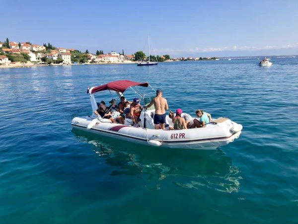 Noleggio a Preko – Tiger 6.5 su SamBoat