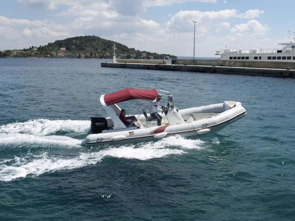 Noleggio Gommone Tiger con patente nautica