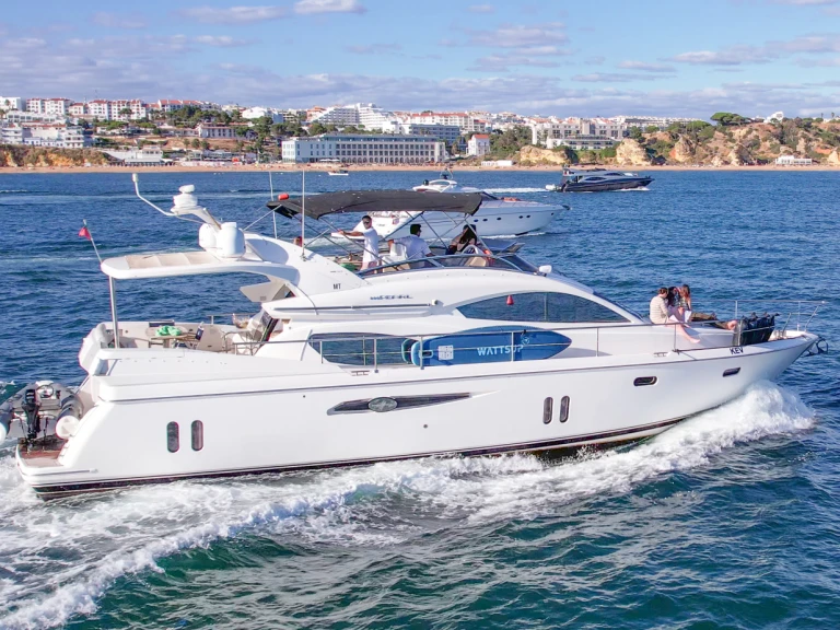 Noleggio a Vilamoura – Pearl fly bridge 55 su SamBoat