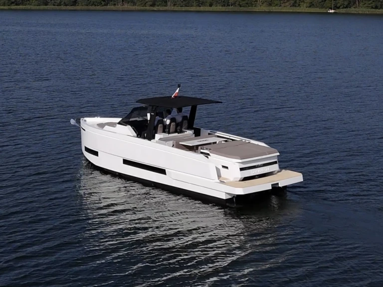 Barca a motore a noleggio a Palma de Maiorca al miglior prezzo