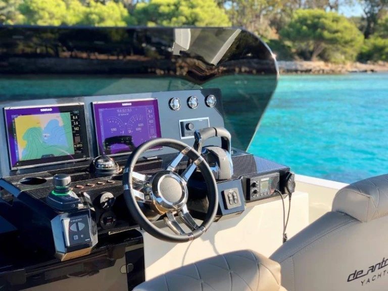 Noleggio Barca a motore a Palma de Maiorca – DE ANTONIO Yachts D42 Open 