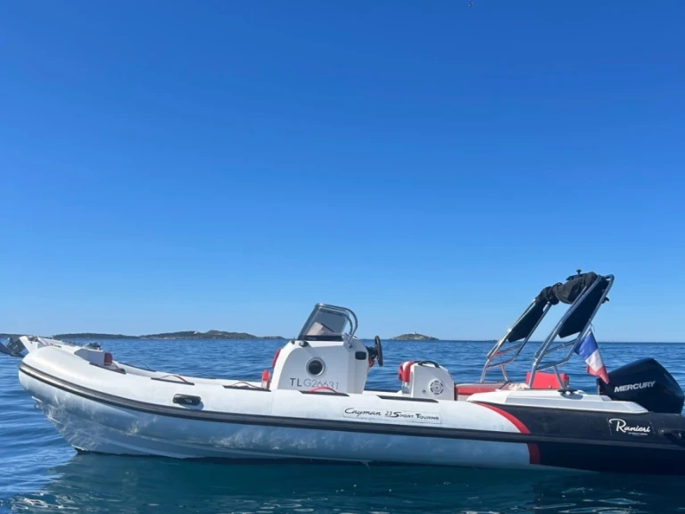 Gommone a noleggio a Bandol al miglior prezzo