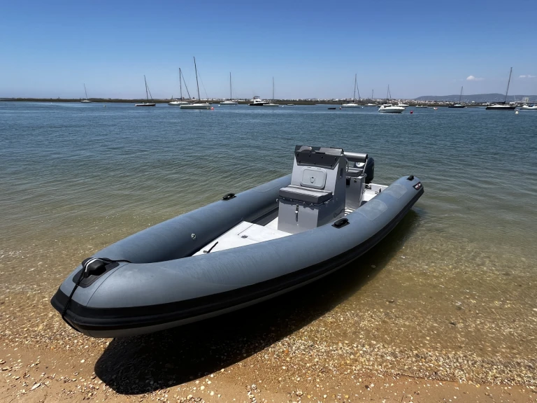 Noleggio a Faro – 3dtender Xpro 535  su SamBoat