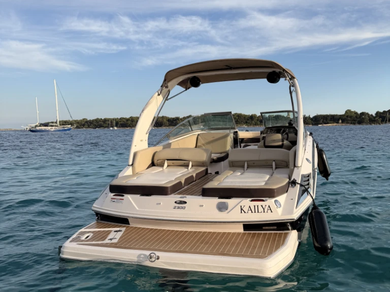 Noleggio Barca a motore Régal con patente nautica