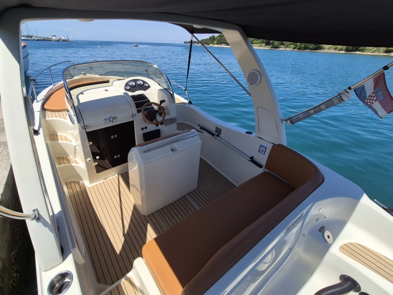 Noleggio barche Parenzo (Poreč) economico Flame
