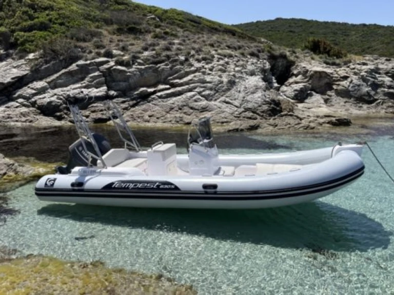 Gommone a noleggio a Le Lavandou al miglior prezzo