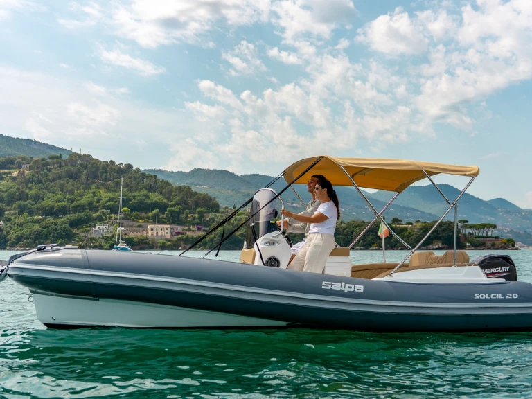 Noleggio Gommone con o senza skipper Salpa a La Spezia