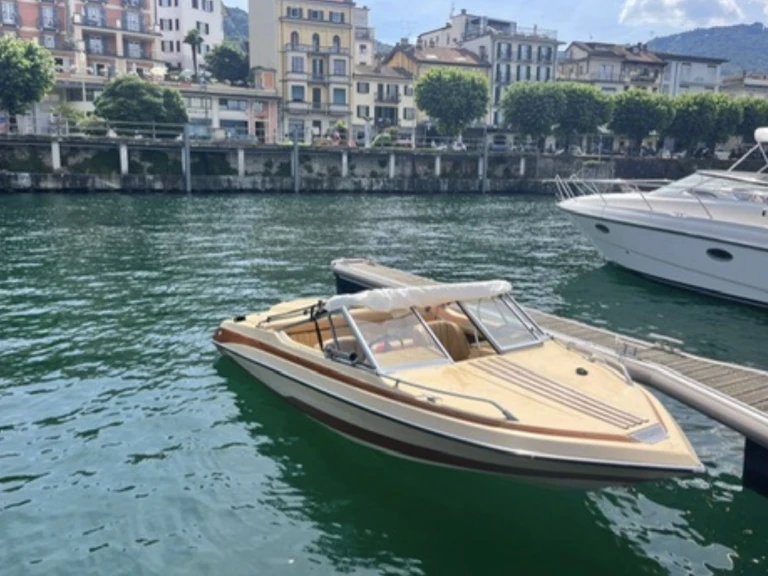 Noleggio barche Glastron SSV 164 a Stresa su Samboat
