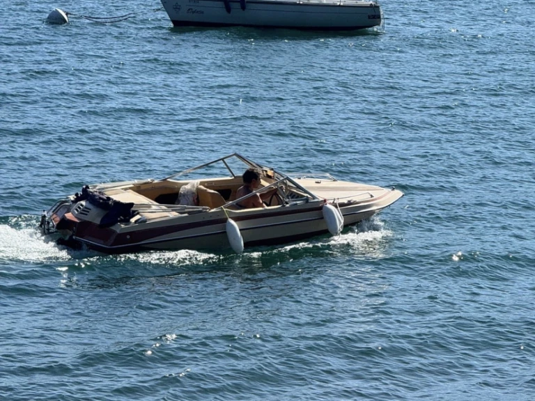 Noleggio Barca a motore con o senza skipper Glastron a Stresa