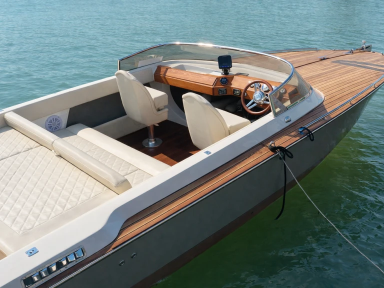 Noleggiare una Ilver JUNIOR 22 a Sirmione