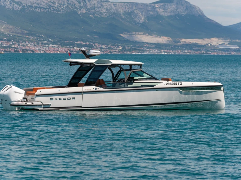 Noleggio Barca a motore con o senza skipper Saxdor a Spalato