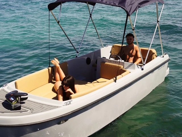 Noleggio Barca a motore Valory con patente nautica