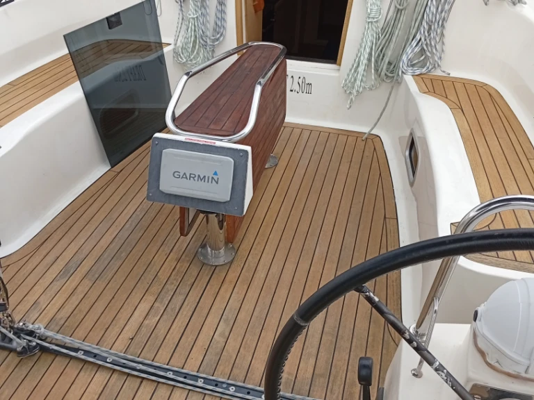 Noleggio Barca a vela Cobra con patente nautica