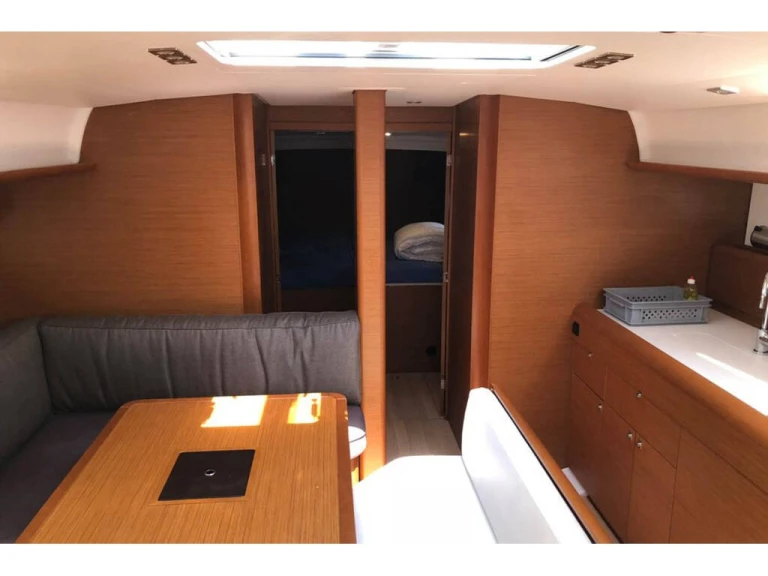 Noleggio barche Jeanneau Sun Odyssey 479 a Álimos su Samboat