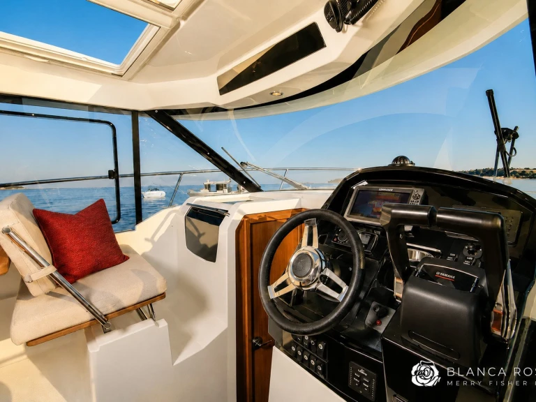 Noleggio Barca a motore Jeanneau con patente nautica