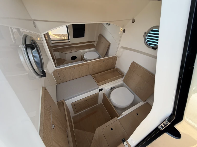 Noleggio Gommone Bwa con patente nautica