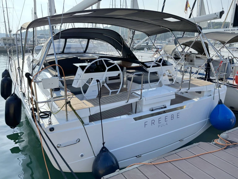 Noleggio barche Hanse Hanse 460 a Pola su Samboat