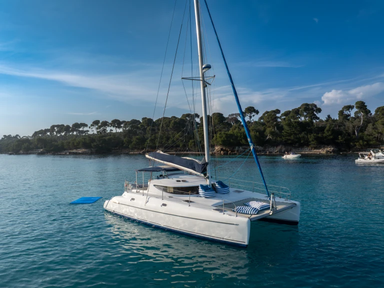 Catamarano a noleggio a Cannes al miglior prezzo