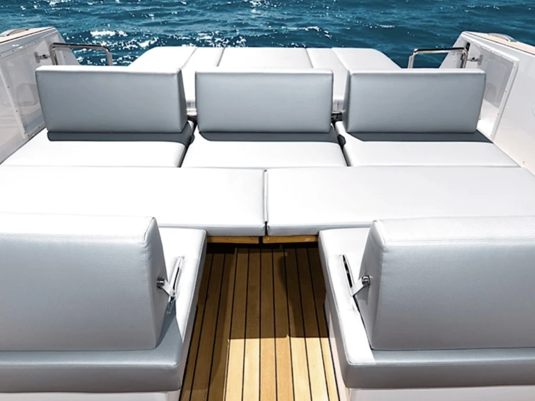 Noleggiare una Fjord Fjord 52 Open a Port de Saint Tropez