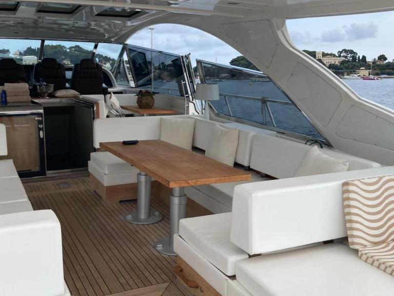 Noleggio a Cannes – Overmarine S.p.a mangusta 80 su SamBoat