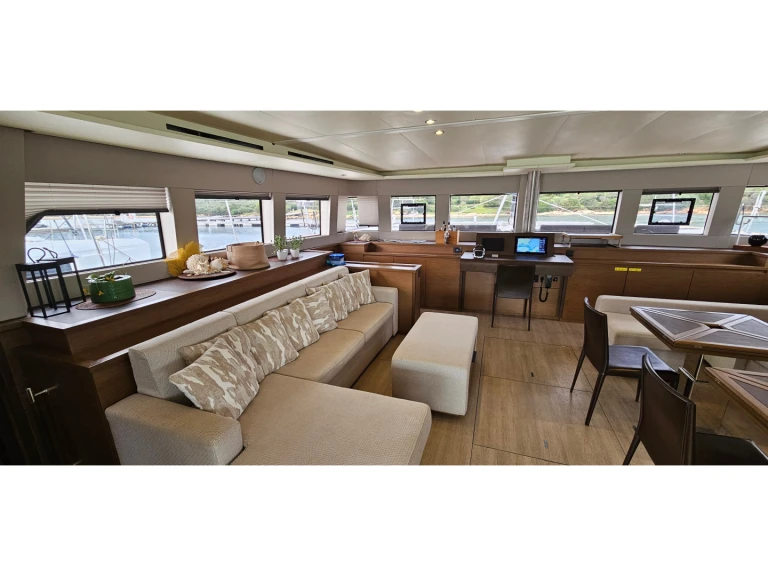 Noleggio a Olbia – Lagoon Lagoon 620 su SamBoat