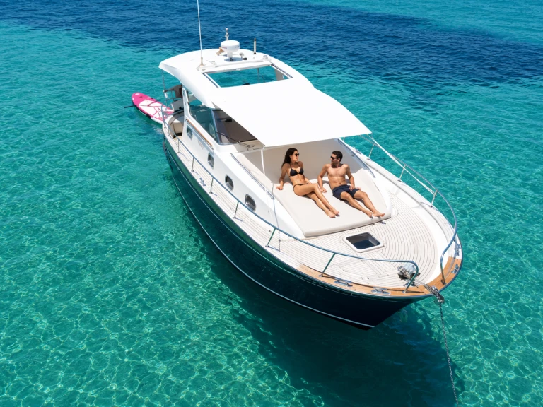 Noleggiare una Apreamare 100 comfort a Mahon Port