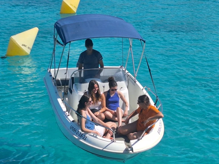 Noleggio barche Jeanneau Cap Camarat 5.1 Style a Ciutadella de Menorca su Samboat