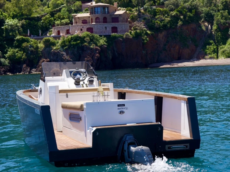 Noleggiare una Smartboat Smartboat 23 a Port de Cannes Marina