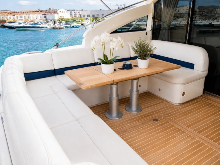 Noleggio Barca a motore a Castellammare di Stabia – Princess Princess 55