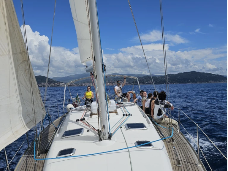 Jeanneau Sun Odyssey 43 da affittare a  Archipel de la Maddalena