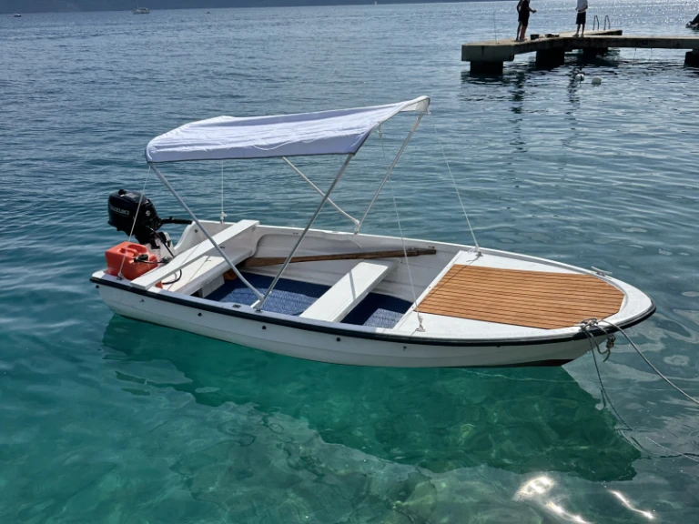 Noleggiare una Elan Elan 401 a Cherso