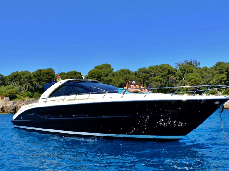Noleggio Yacht di lusso con o senza skipper Riva a Saint-Laurent-du-Var