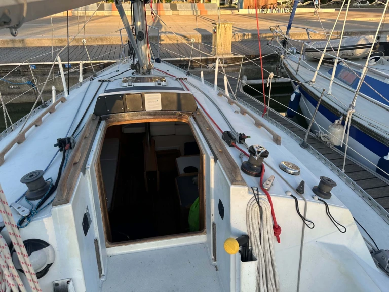 Noleggio Barca a vela Kirie con patente nautica