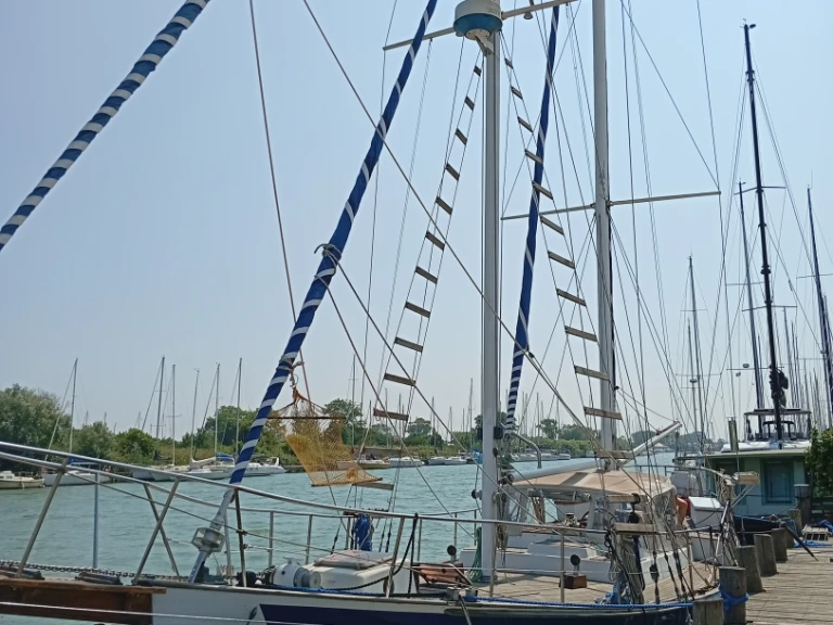 Noleggio barche Porto Turistico Di Roma (Ostia) economico Staysail