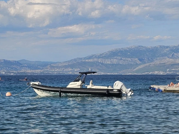 Noleggio a Marina Zenta – Nuova Jolly Prince 30 su SamBoat