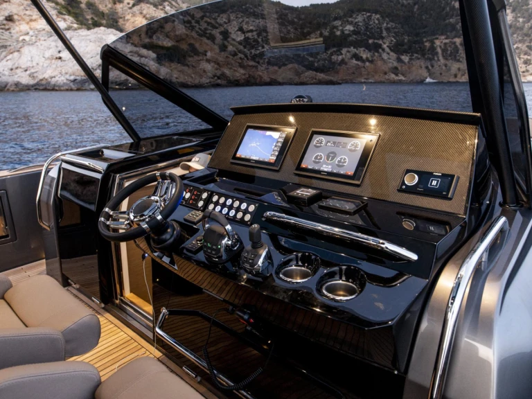 Noleggiare una Pardo Yachts Pardo 50 a Mandelieu-la-Napoule
